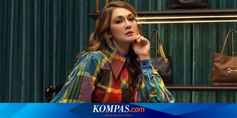 ariel luna video|Heboh, Luna Maya Unggah Video Bertemu Ariel Noah.